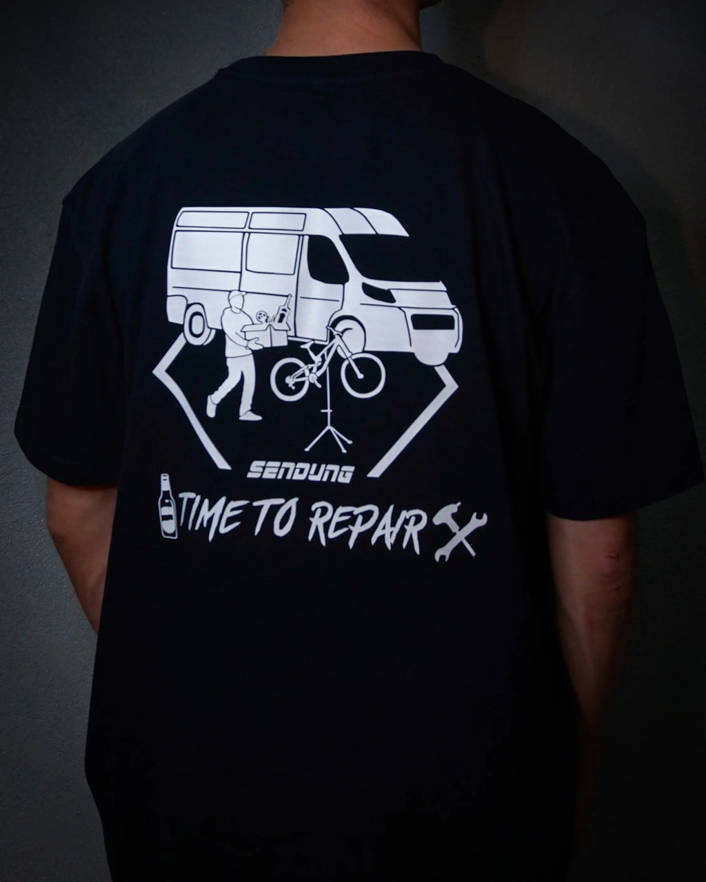 T-shirt Time to Repair